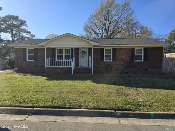 3468 South George Street, Farmville, NC 27828