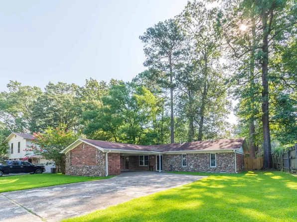 10019 Stardust Trl, Little Rock, AR 72209