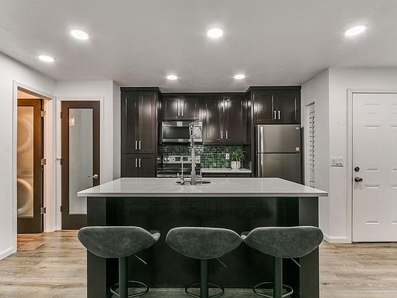 4th image of 931 NW 7th St APT 104