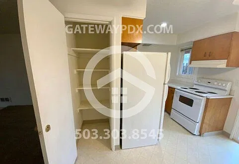 12250 SW Allen Blvd. Unit B — Photo 4