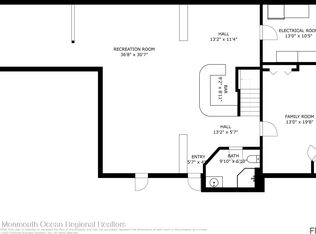 11 Verrazano Dr, Middletown, NJ 07748