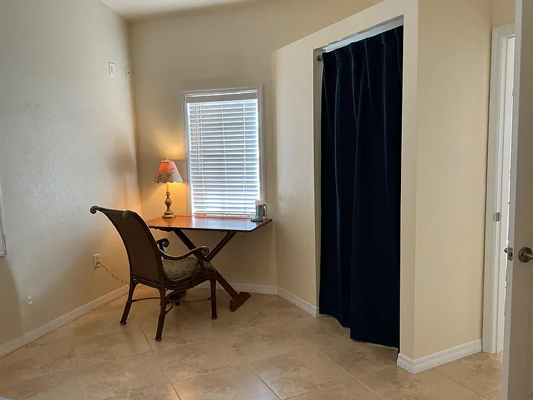 Desk and Closet 
Lamp Lit
