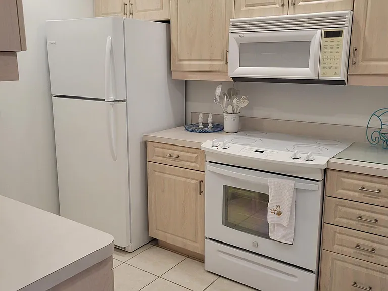 220 Santa Maria St #442 — Photo 9