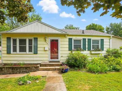 834 4th Ave, Iowa City, IA, 52245