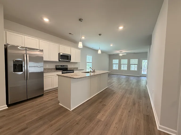 512 Outpost Way — Photo 3