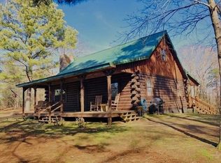 105 Douglas Ln, Camden, TN 38320