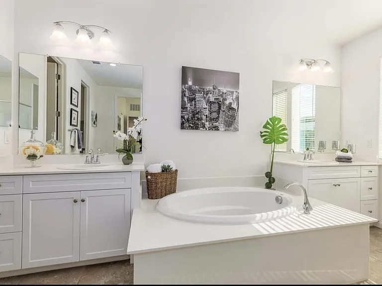 5649 Dublin Blvd — Photo 7