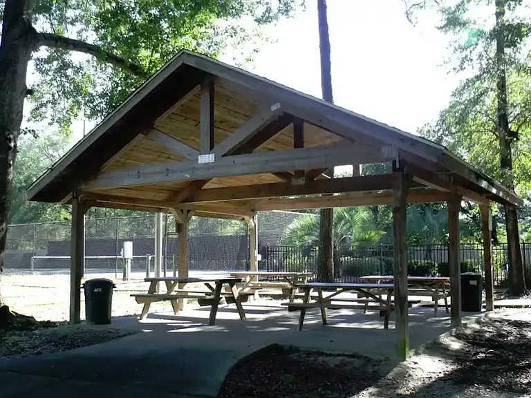 Plantation Oaks — Photo 34
