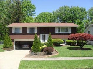 289 Washington Dr, Northfield, OH 44067