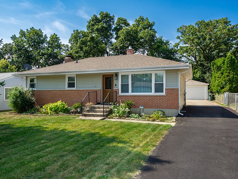 1st image of 294 Lakewood Dr
