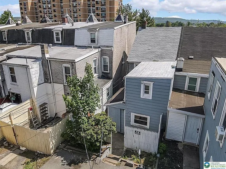841 Jackson St — Photo 28