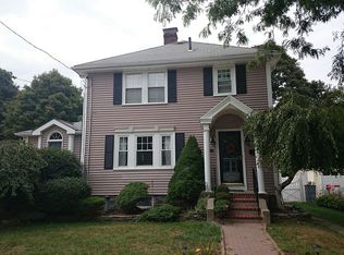 33 Bogandale Rd, West Roxbury, MA 02132