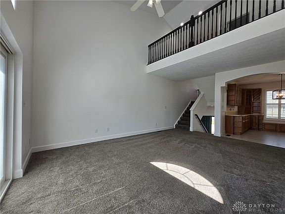 5th image of 608 Winona Dr