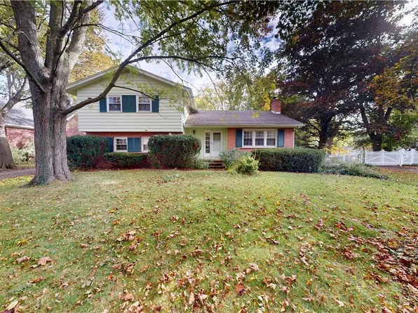 702 Ridge Rd, Lewiston, NY 14092