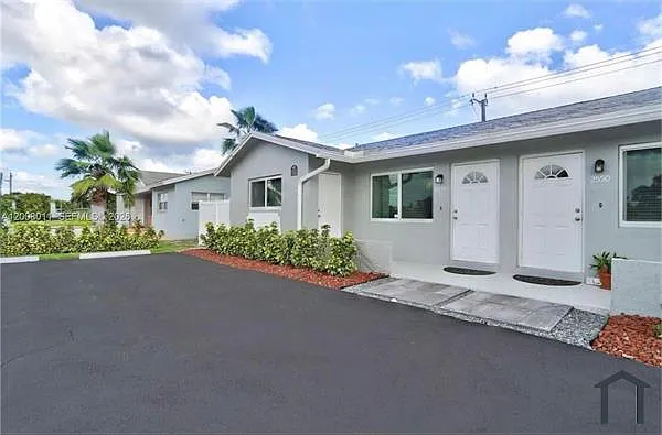 2 bed, 1790 sqft, $3,100 — Photo 2