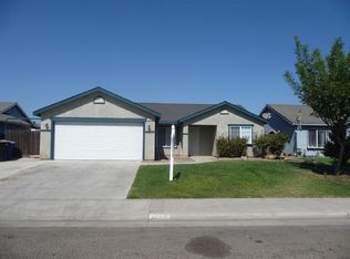 1340 Van Ct, Hanford, CA