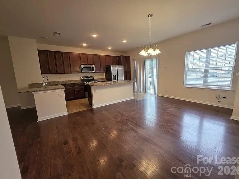 7306 Sienna Heights Pl — Photo 12