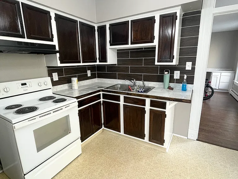 331 E Center St #2 — Photo 3