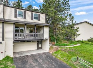 404 Raspberry Ln, Monument, CO 80132