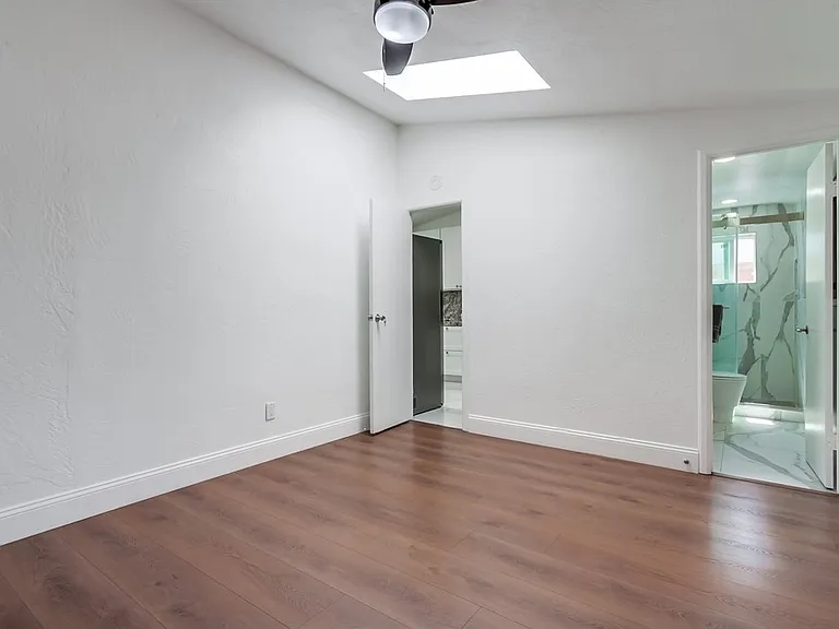 9442 Seltzer Ct — Photo 36