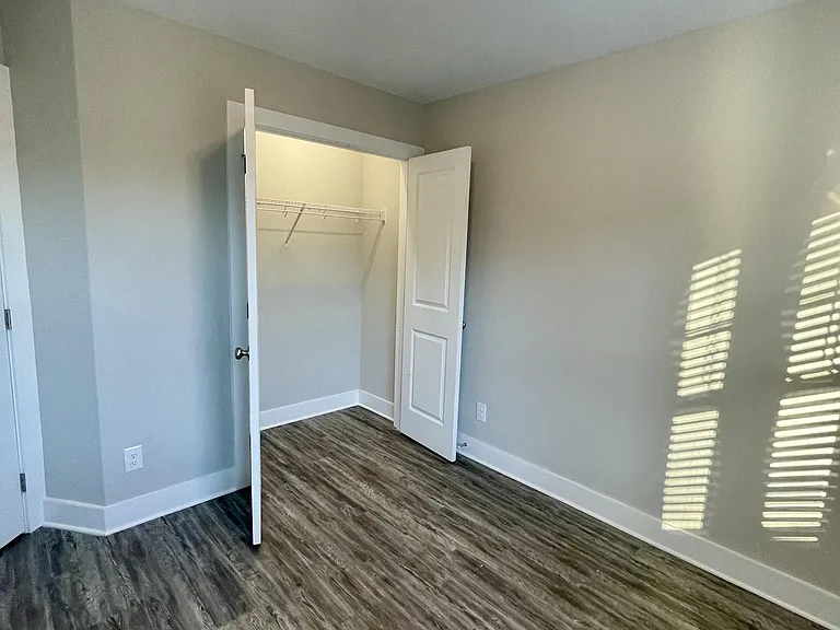 63 English Commons Dr #1 — Photo 37