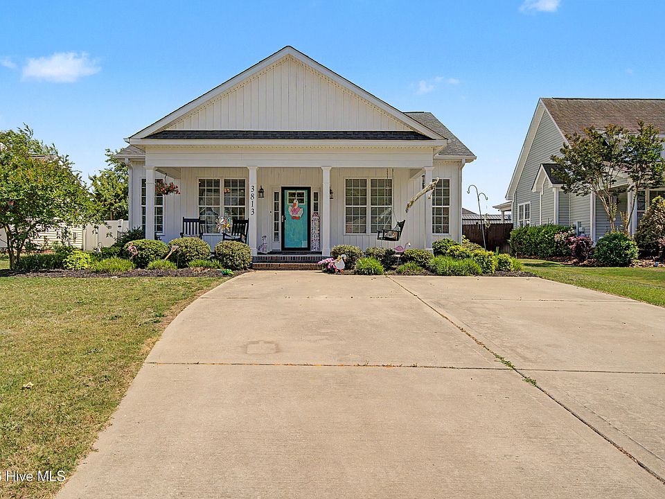1st image of 3813 Bucklin Drive NE