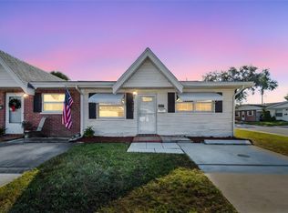 5122 Iris Dr N #12, Pinellas Park, FL 33782