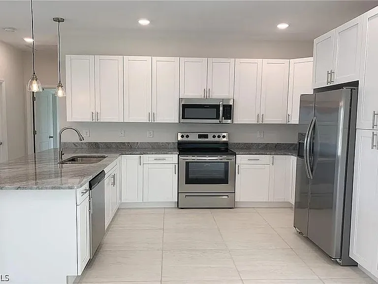 2802 NW 3rd Ave — Photo 6