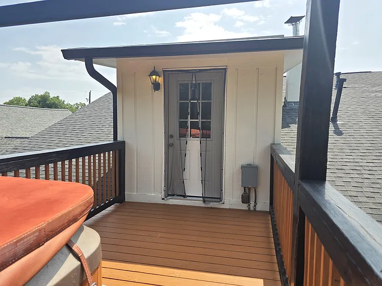 1429 Stovall St — Photo 36