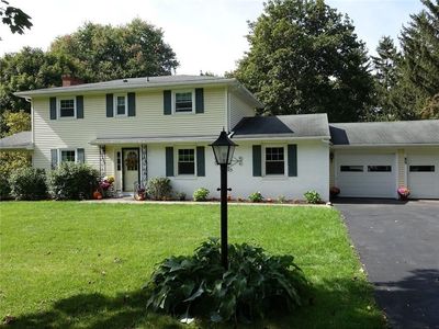 89 Hill Ter, Henrietta, NY, 14467