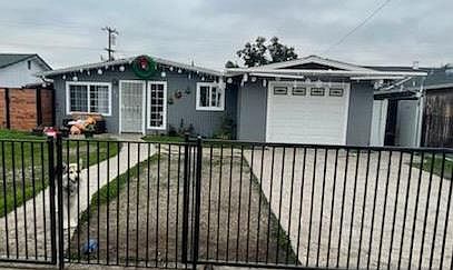2nd image of 1515 Lochner Dr