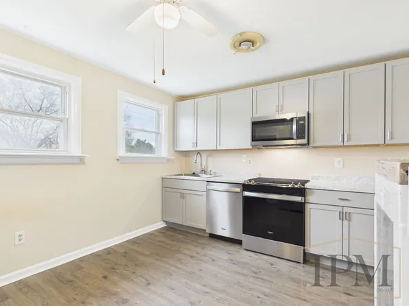15 Nottingham Rd, Camp Hill, PA 17011