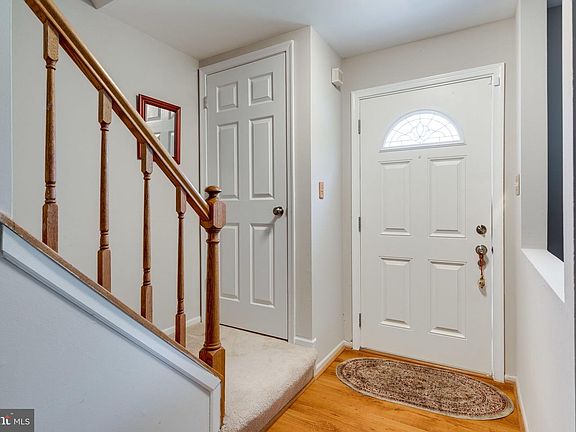 5th image of 2891 Madeira Ct