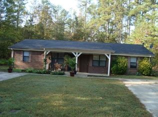 61 Paris Cir, Hiram, GA 30141