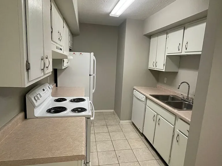 Ironwood Apartments — Photo 2