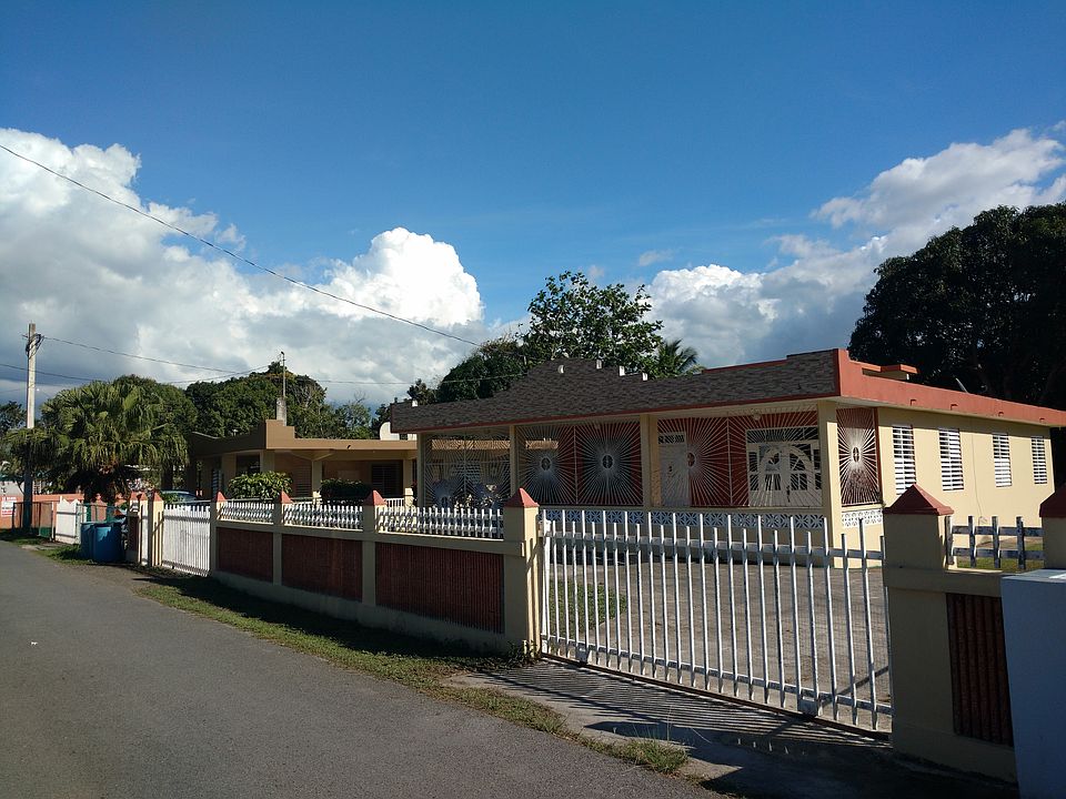 Two entrances . Circular drive