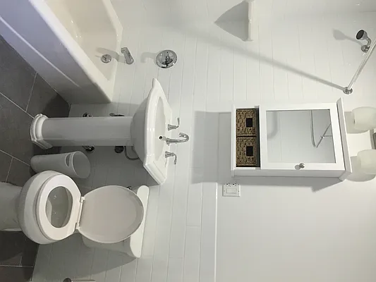 Rented by CNYC Apartments | media 17