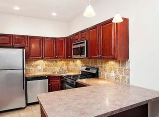 154 Guernsey St APT 3R, Brooklyn, NY 11222