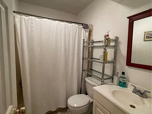 2nd image of 4824 Virgilian St