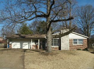 2275 La Grange Dr, Florissant, MO 63031