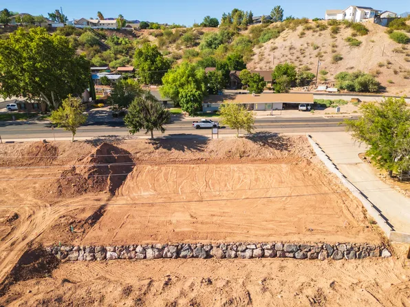 3263 Santa Clara Dr, Santa Clara, UT 84765