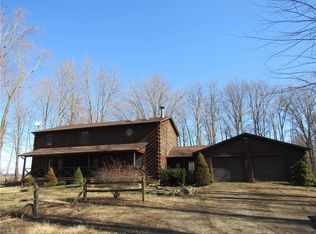 12585 Vermilion Rd, Amherst, OH 44001