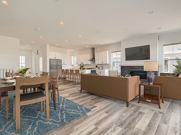 Crimson Sky Dining, Great Room Kitchen