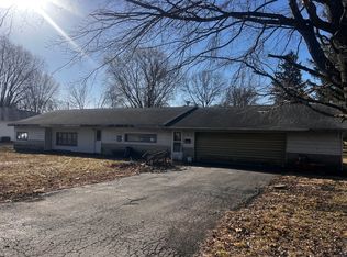 1006 Charles St, Rock Falls, IL 61071