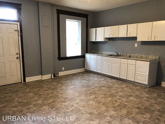 3rd image of 2852-2854 Keokuk St