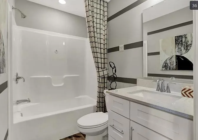 9329 Clarendon Dr — Photo 32