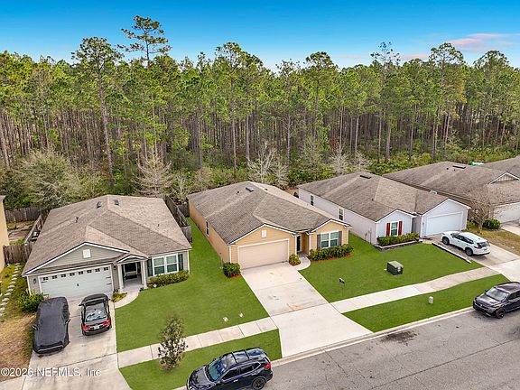 3rd image of 2047 APRIL OAKS Drive