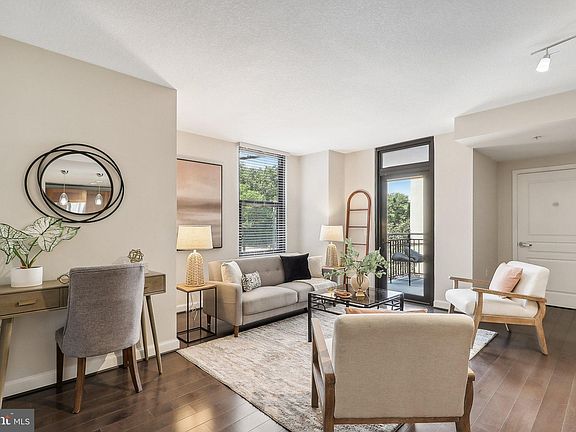 4th image of 2451 Midtown Ave APT 319