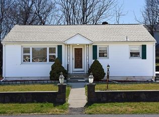 196 8th St, Verplanck, NY 10596