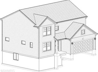 2433 Sagebrush St, Kalamazoo, MI 49006